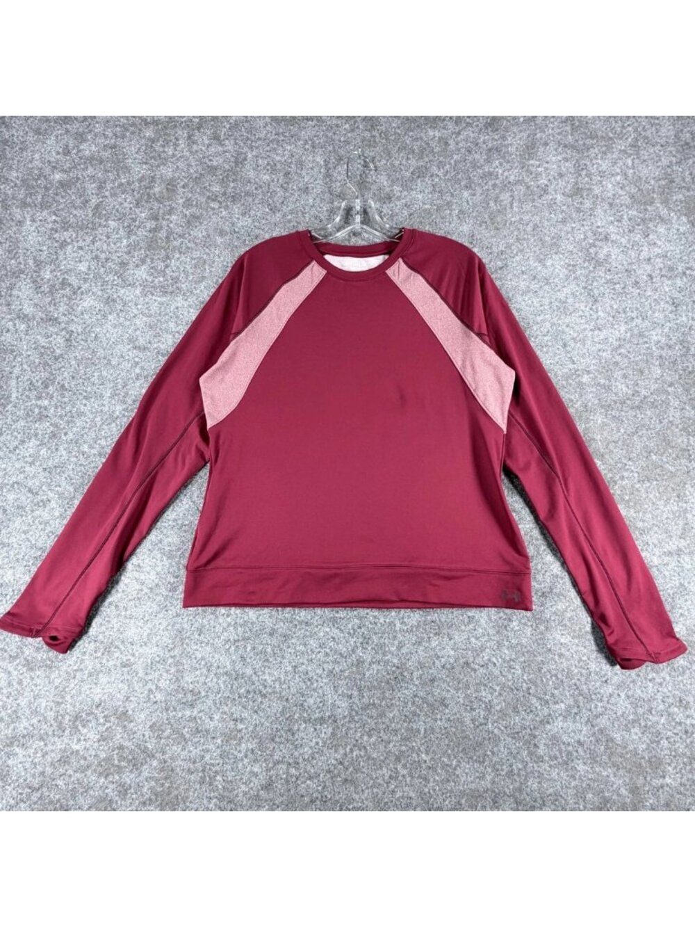 Under Armour Cozy Crew Novelty T-Shirt Womens M Maroon Two-Layer‎ ColdGear Warm